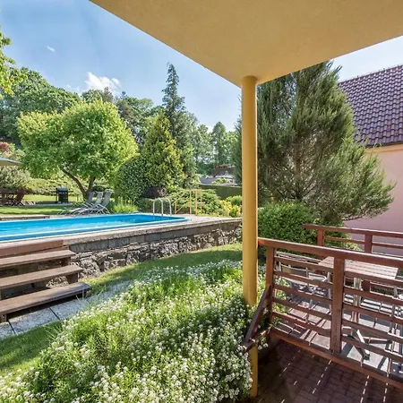 Garni Pod Skalkou Gasthof 3*