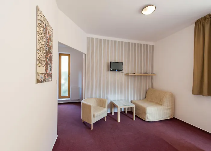 Gasthof Garni Pod Skalkou 3*